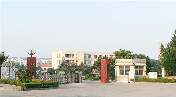 山東龍口礦業(yè)集團高級技工學校怎么樣？學校都有什么專業(yè)？