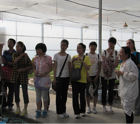 邢臺現(xiàn)代職業(yè)學(xué)校生物技術(shù)實(shí)訓(xùn)基地面向中學(xué)開展生物課校外科普實(shí)踐活動